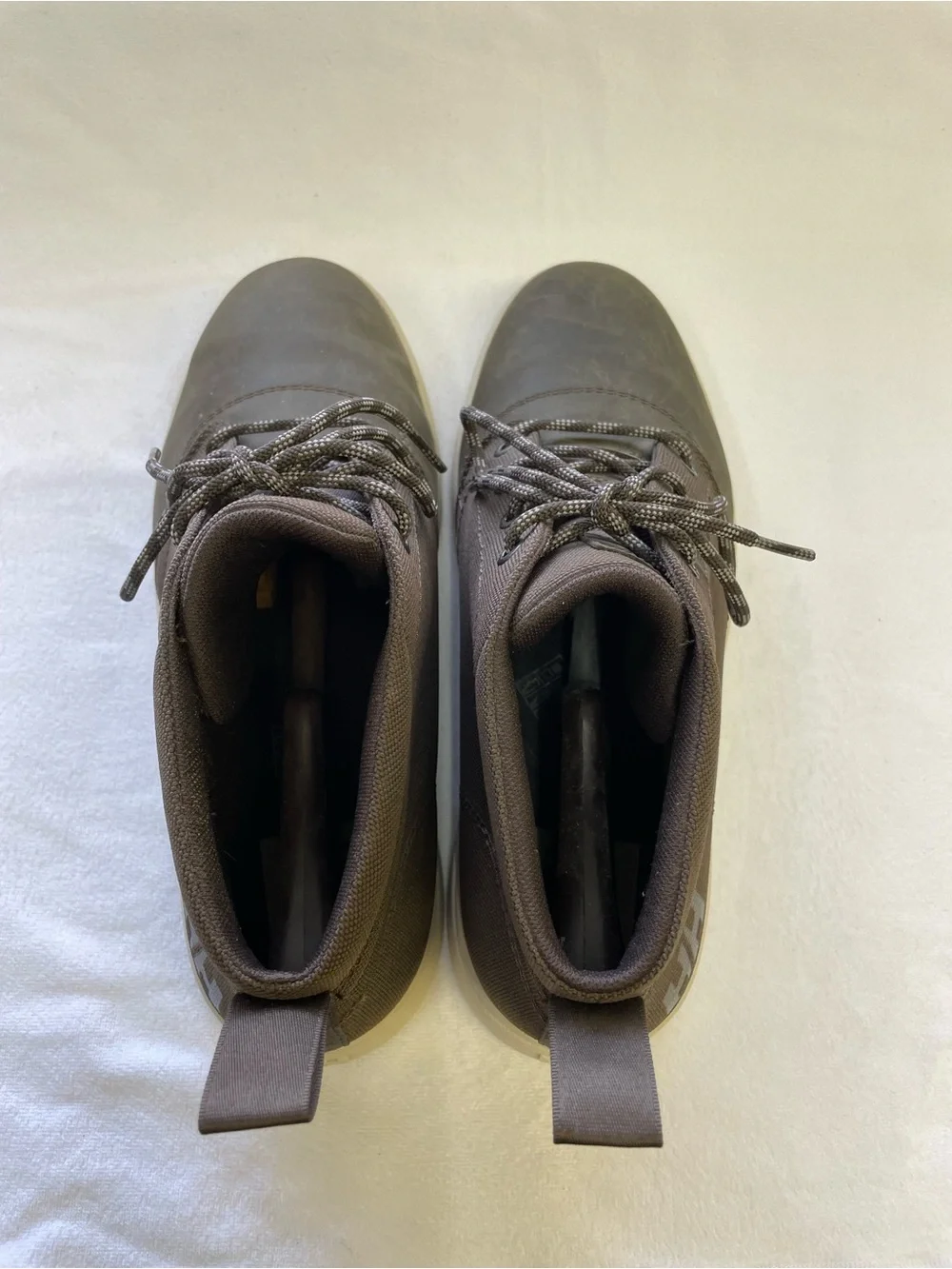 Helly Hansen Brown Chukka Boots with White Sole Leather